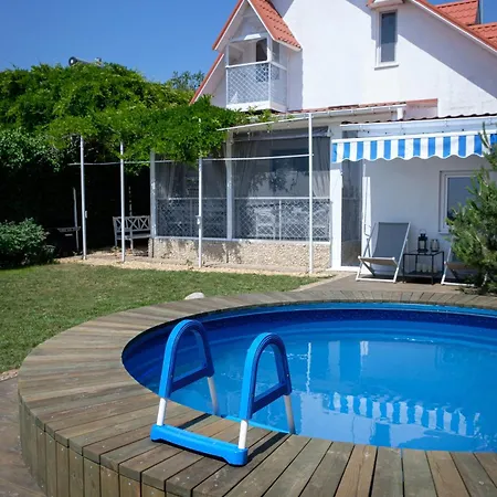 Villa будинок біля моря з басейном для 7 гостей - 3 спальні Odessa