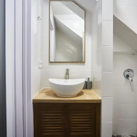 будинок біля моря з басейном для 7 гостей - 3 спальні Willa Odessa